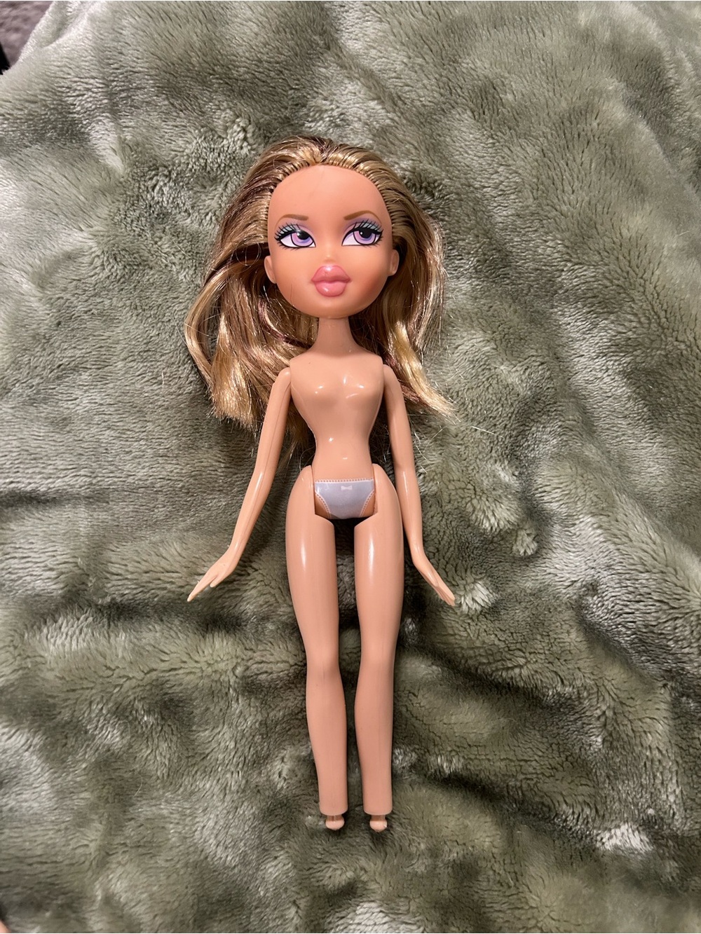 Bratz Sleepover Leah As Is